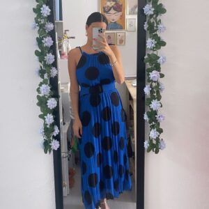 Vestido plisado lunares azul