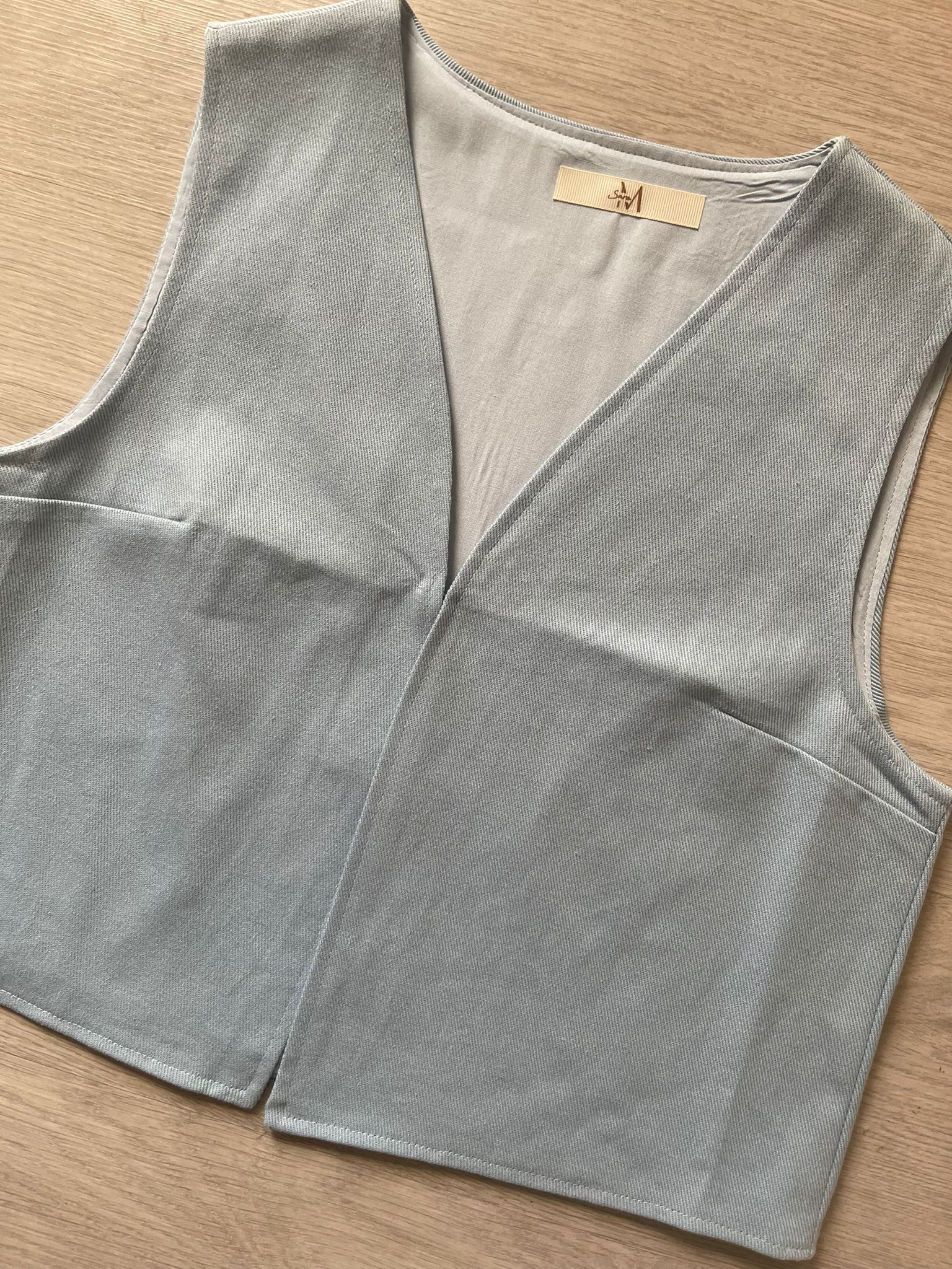 Chaleco denim azul cielo