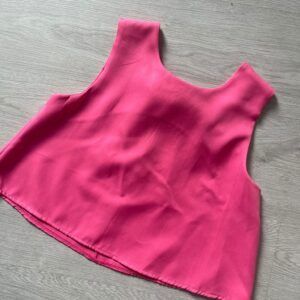 Camisa crop lazo rosa